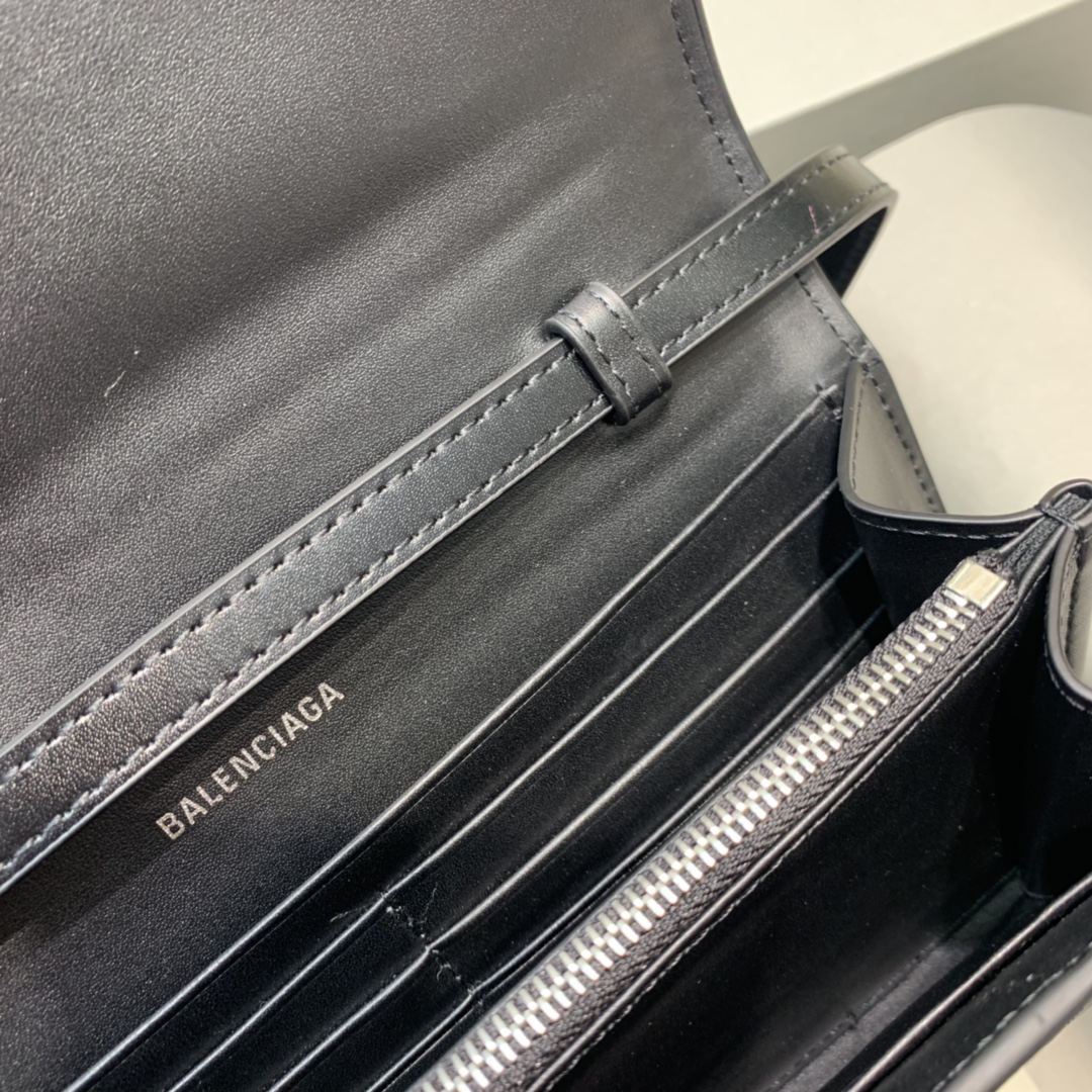 Wallet on chain, BALENCIAGA HANDBAG