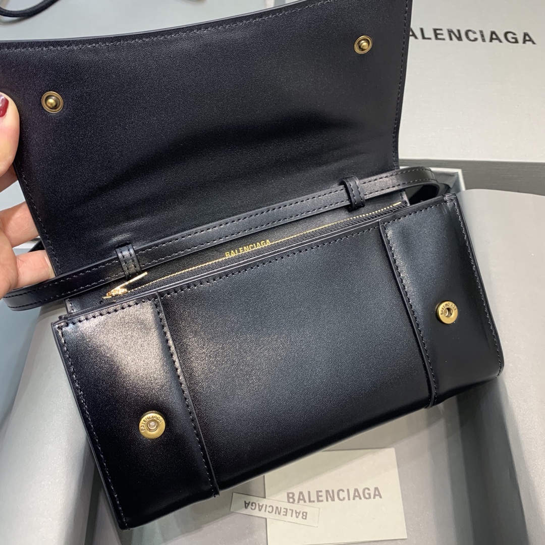 Wallet on chain, BALENCIAGA HANDBAG