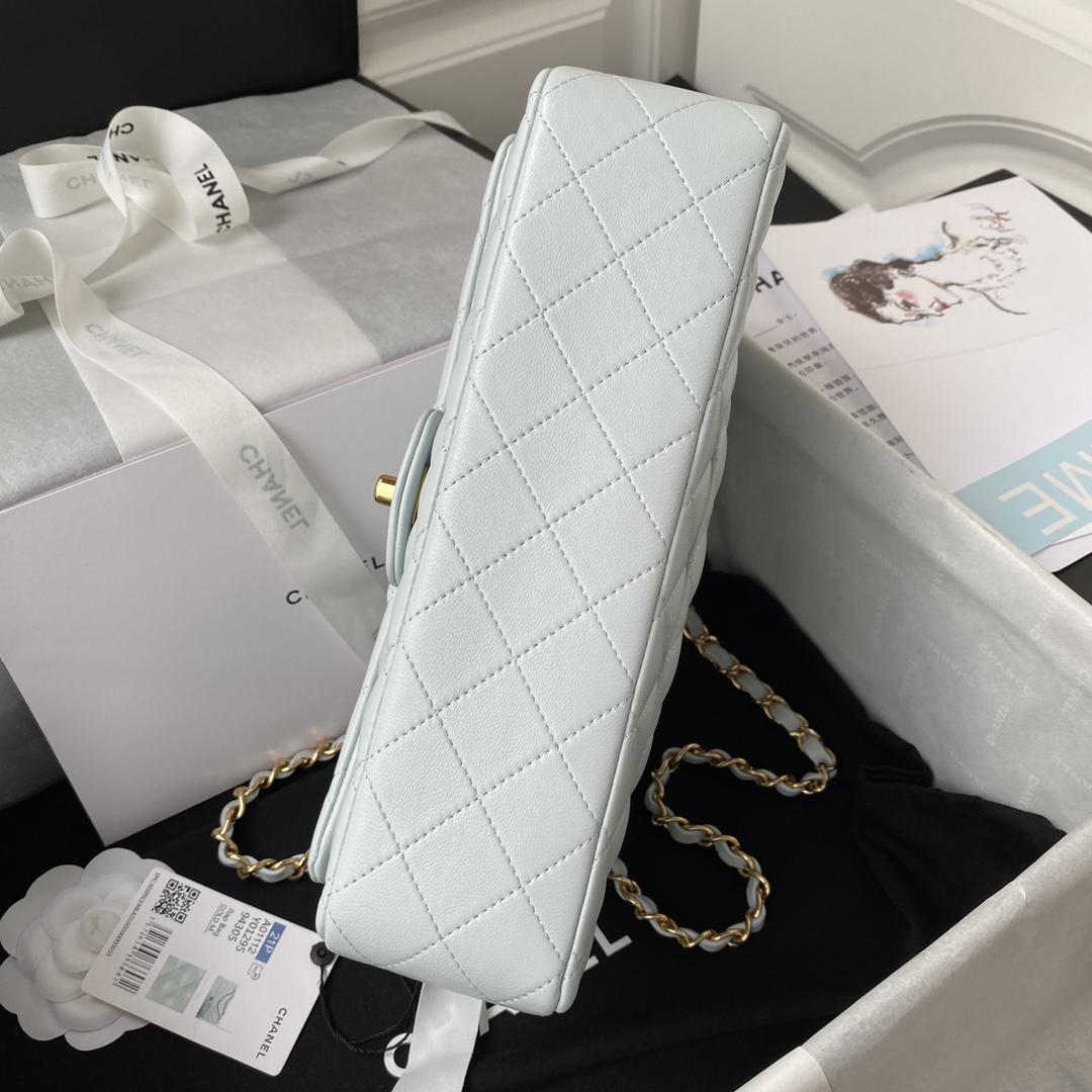 A1112, Chanel Classic Handbag & Cross Body Bag