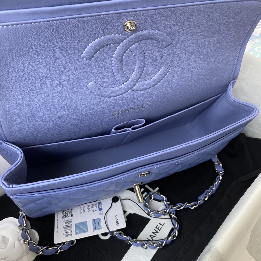 A1112, Chanel Classic Handbag & Cross Body Bag