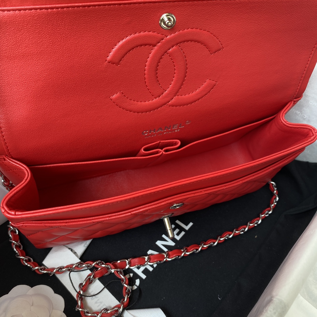 A1112, Chanel Classic Handbag & Cross Body Bag