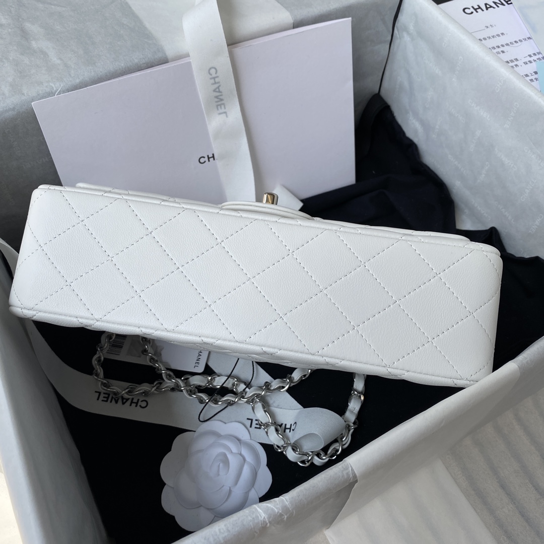 A1112, Chanel Classic Handbag & Cross Body Bag