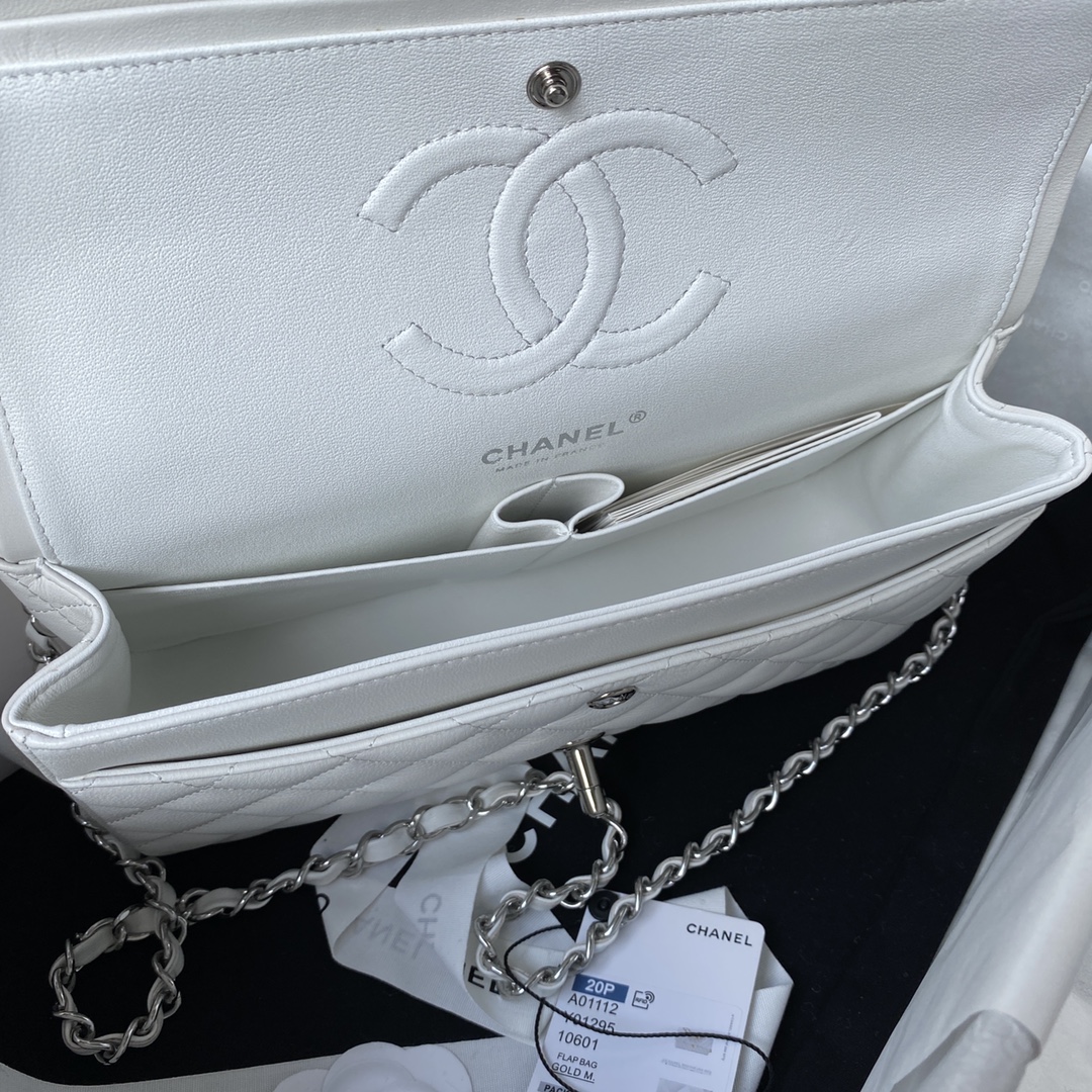 A1112, Chanel Classic Handbag & Cross Body Bag