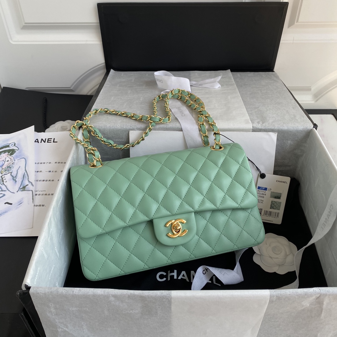 A1112, Chanel Classic Handbag & Cross Body Bag