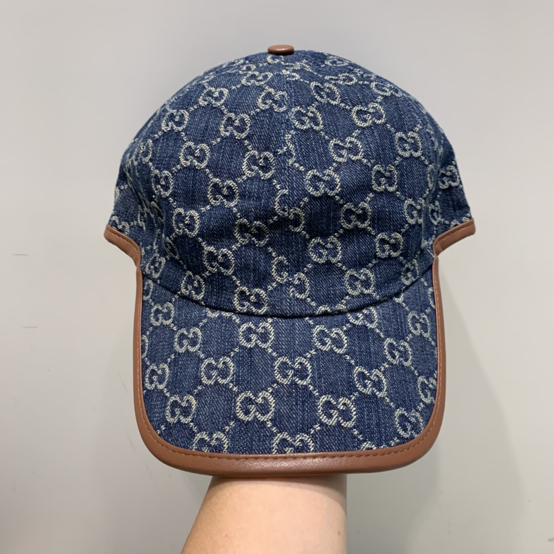 GG canvas baseball hat, GUCCI
