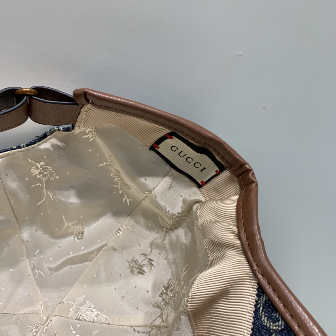 GG canvas baseball hat, GUCCI