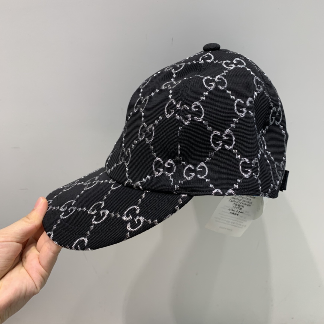 GG canvas baseball hat, GUCCI