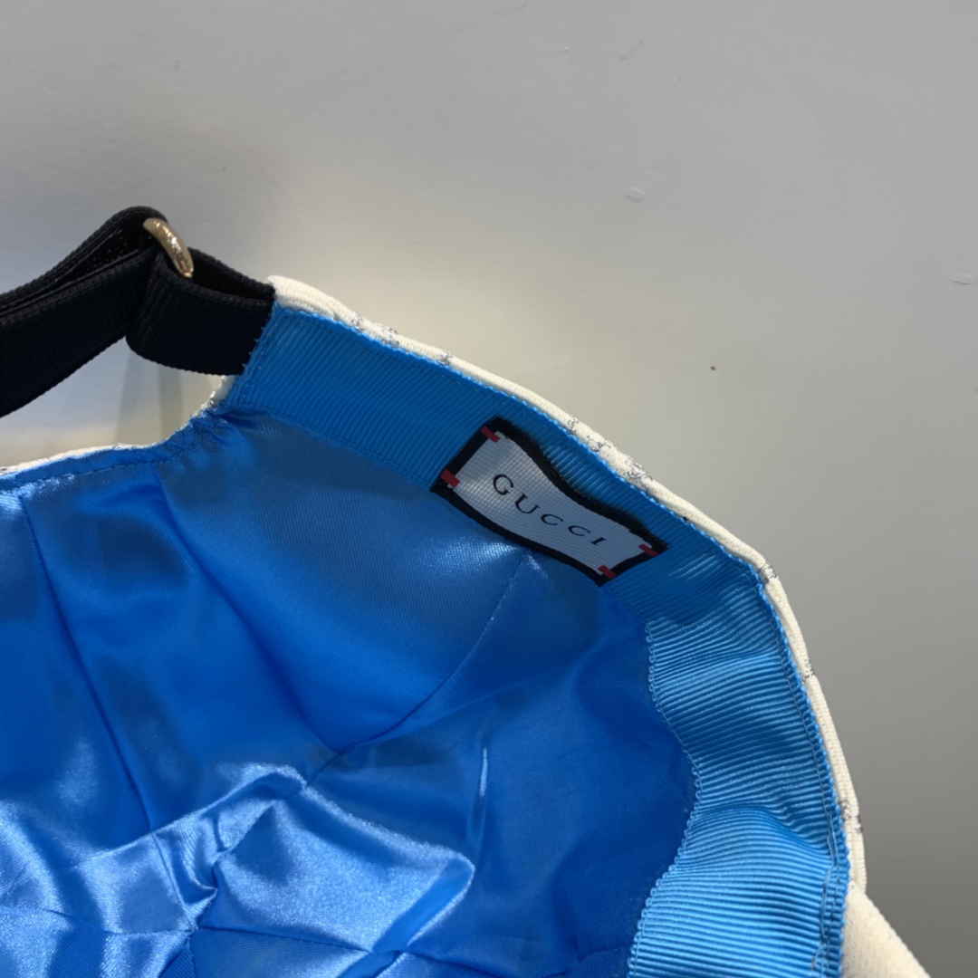 GG canvas, GUCCI
