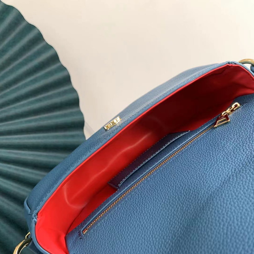 LV PONT 9 SOFT MM, LOUIS VUITTON LV