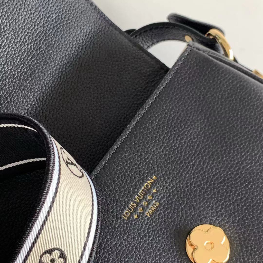 M58727 LV PONT 9 SOFT PM, LOUIS VUITTON LV