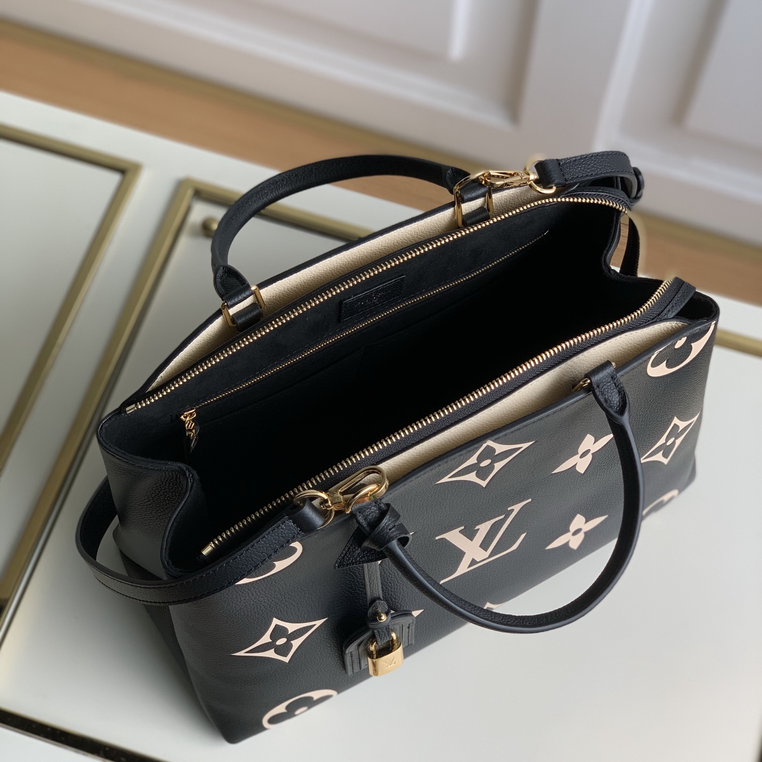M45842 GRAND PALAIS, LOUIS VUITTON LV