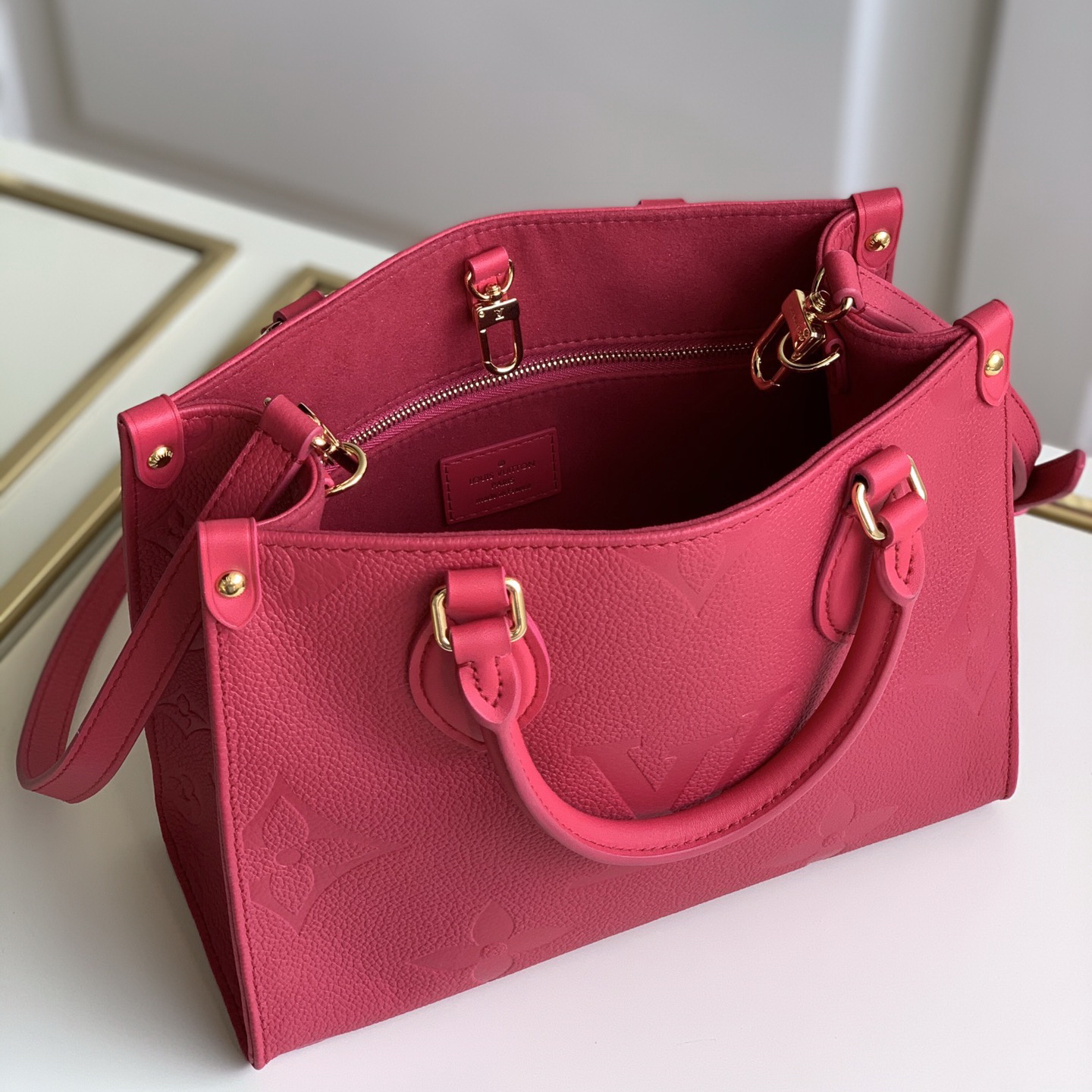 ONTHEGO PM, Louis Vuitton LV