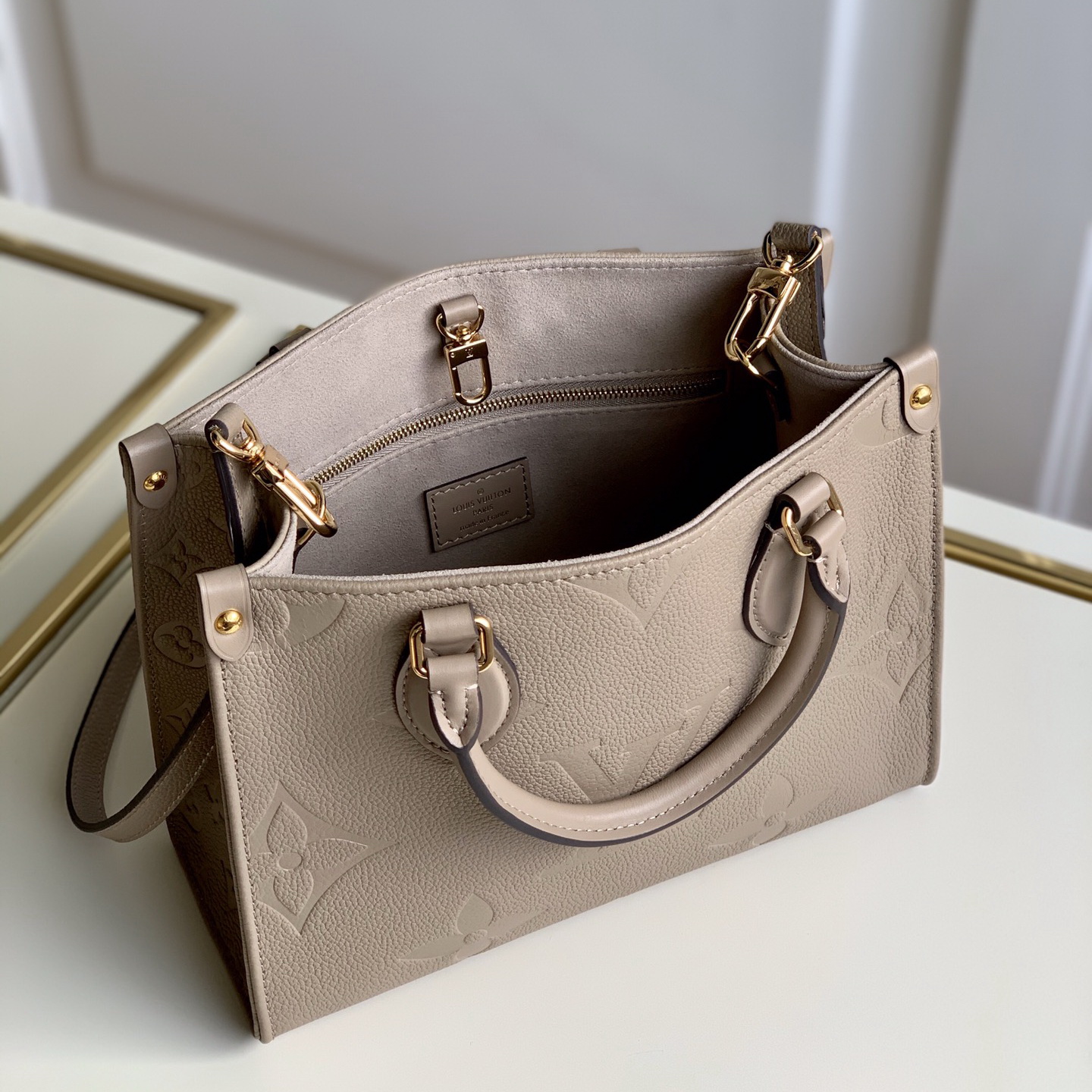 ONTHEGO PM, Louis Vuitton LV