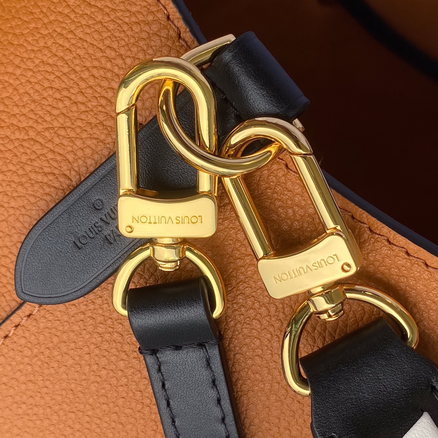 M56888 NÉONOÉ MM, Louis Vuitton LV