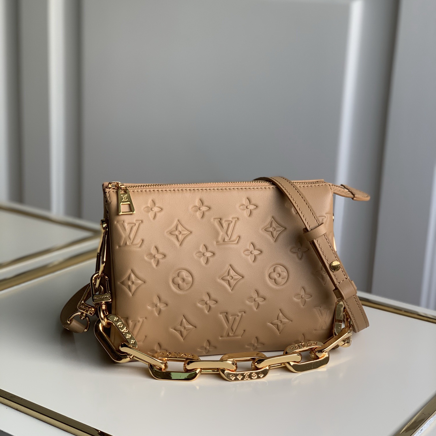 COUSSIN BB, Louis Vuitton LV