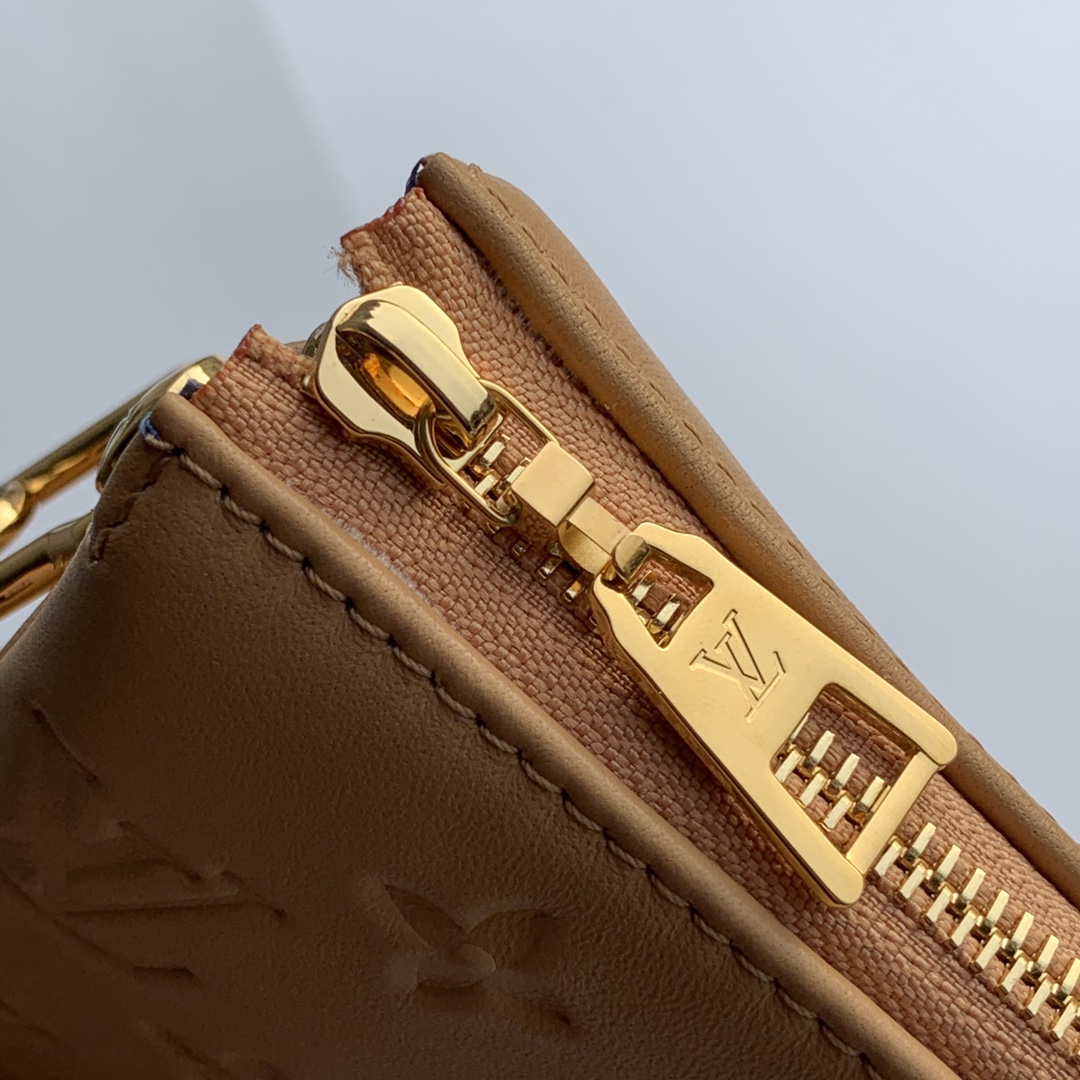 COUSSIN BB, Louis Vuitton LV