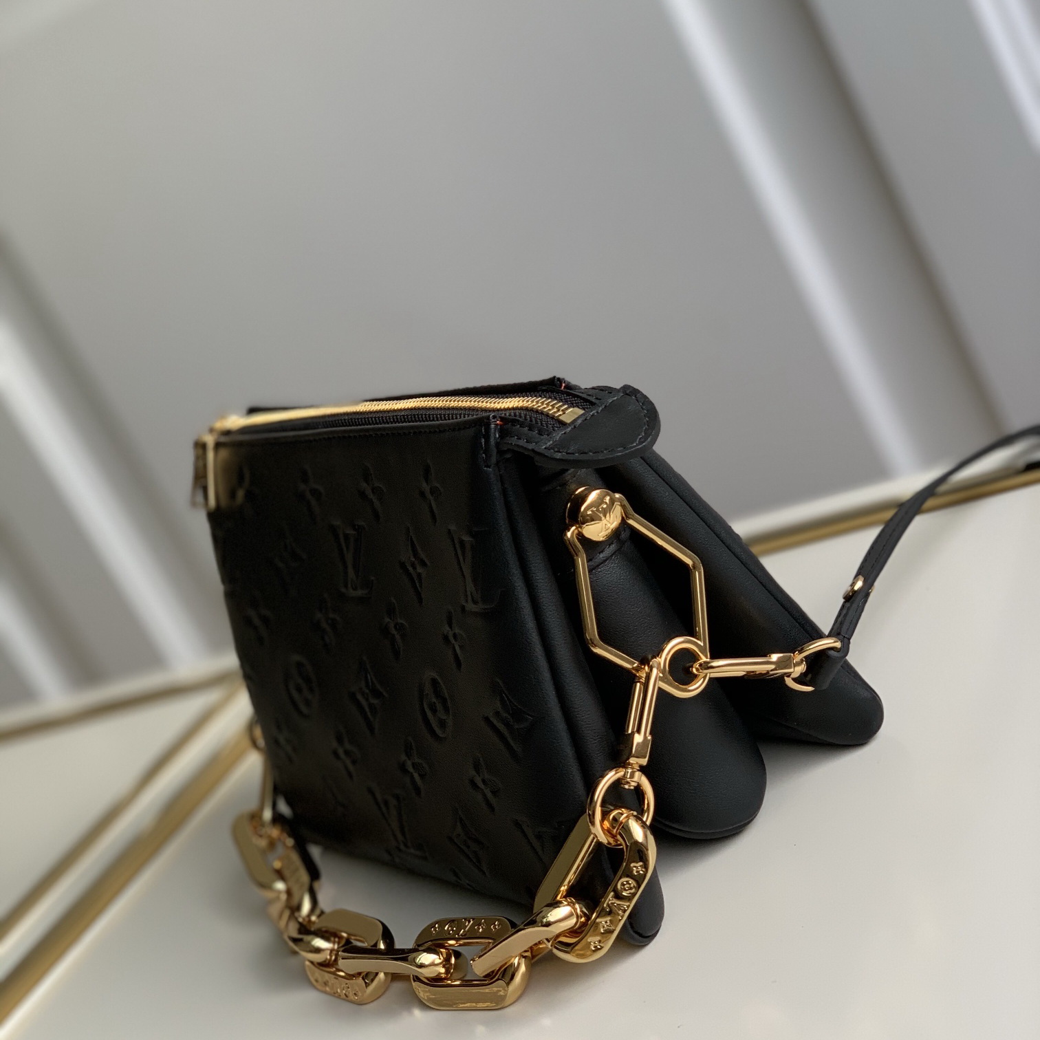 COUSSIN BB, Louis Vuitton LV