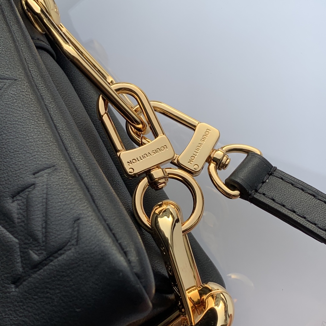 COUSSIN BB, Louis Vuitton LV