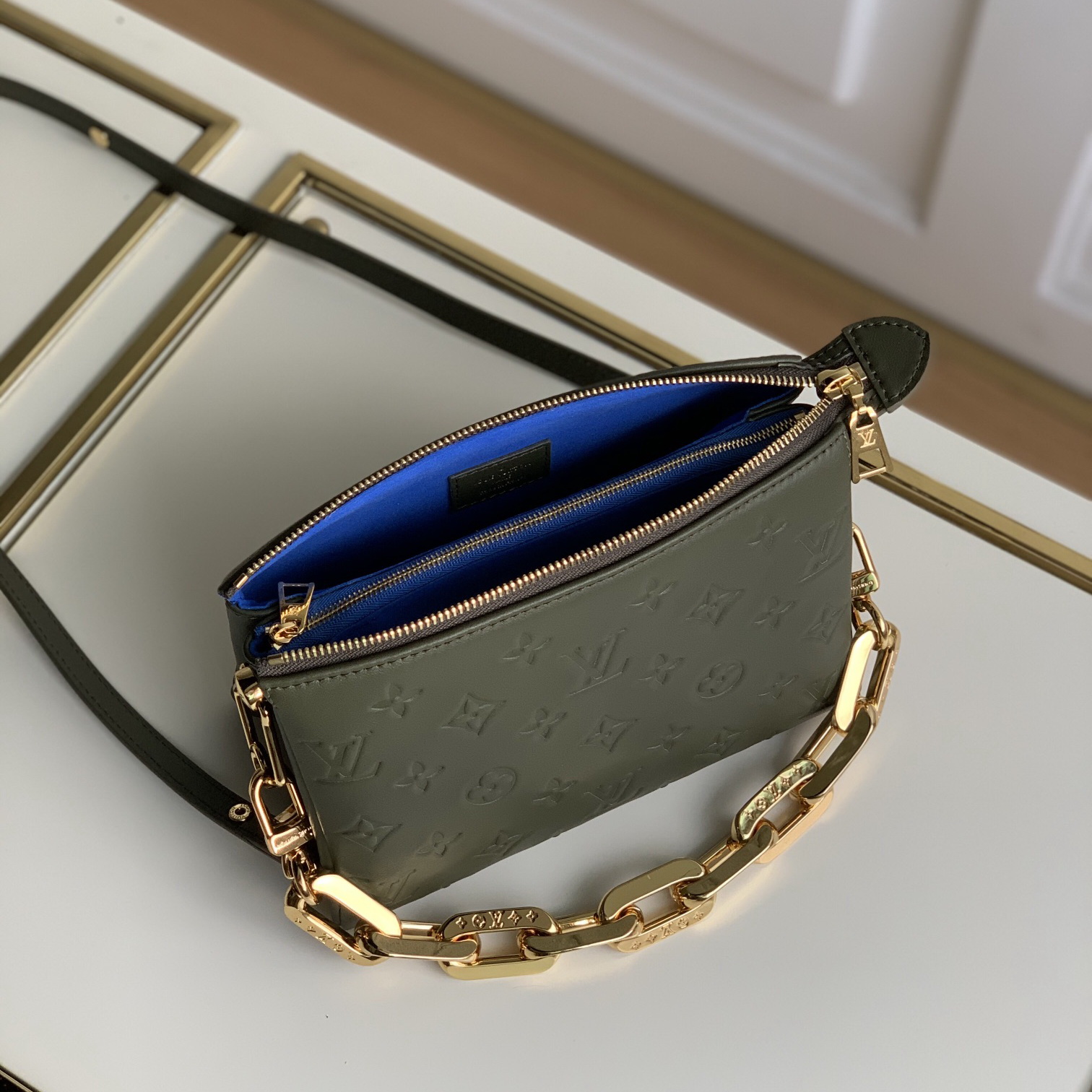 COUSSIN BB, Louis Vuitton LV