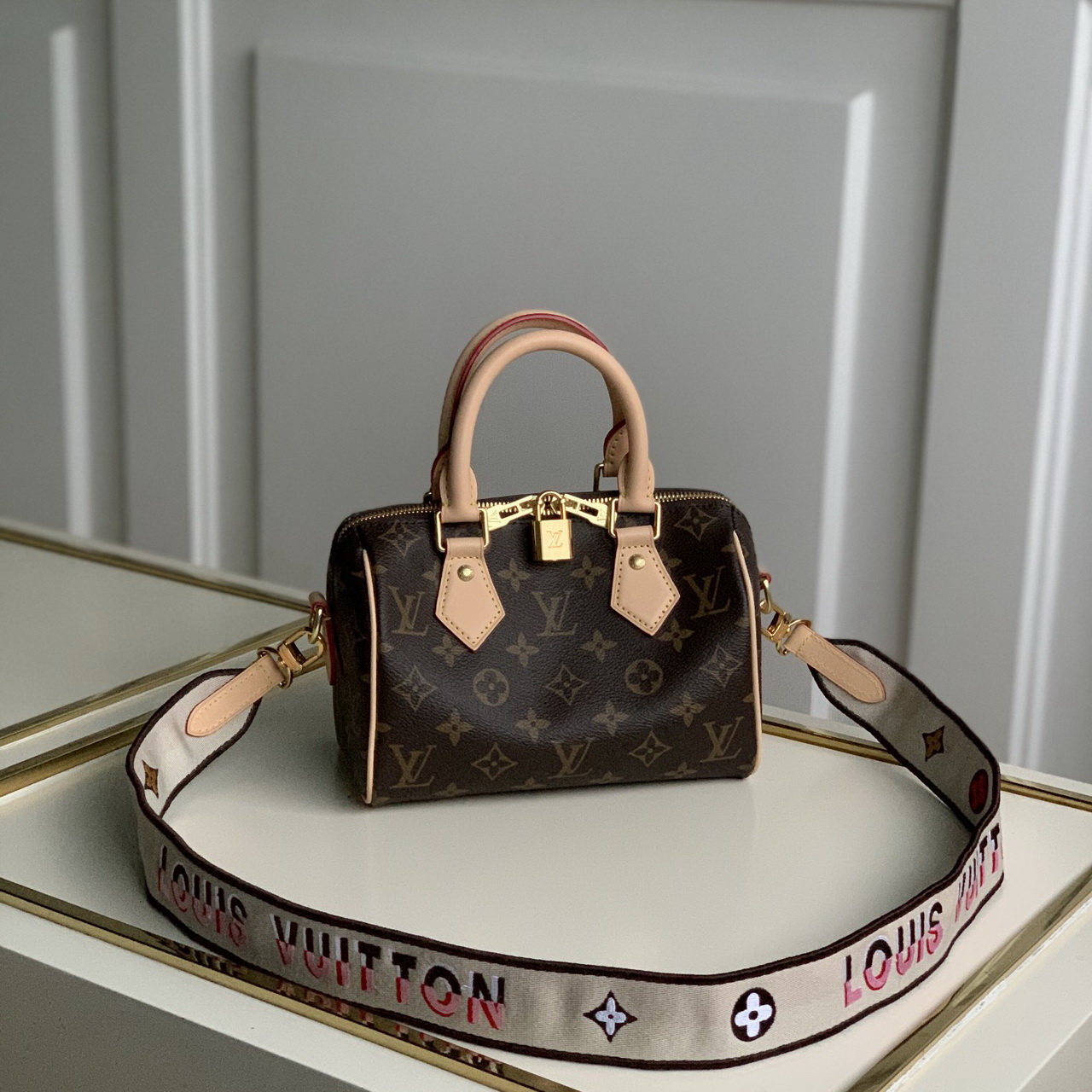 SPEEDY BANDOULIÈRE 20, LOUIS VUITTON LV