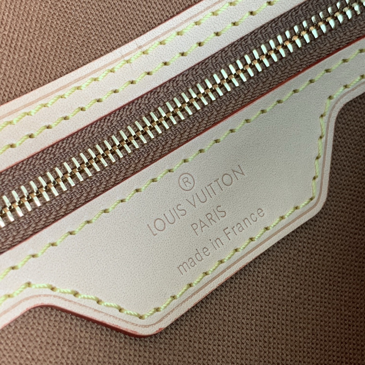 m42250, LOUIS VUITTON LV