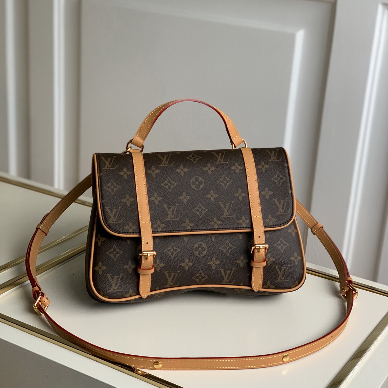 m42250, LOUIS VUITTON LV