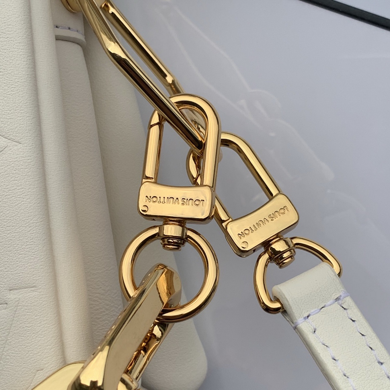 COUSSIN BB, Louis Vuitton LV
