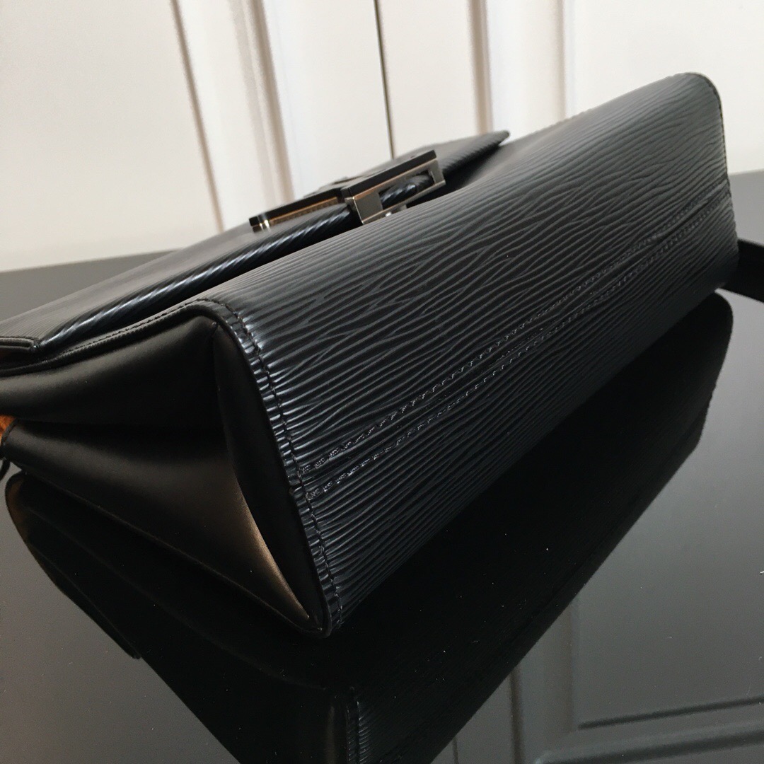 M55977 POCHETTE GRENELLE, LOUIS VUITTON LV