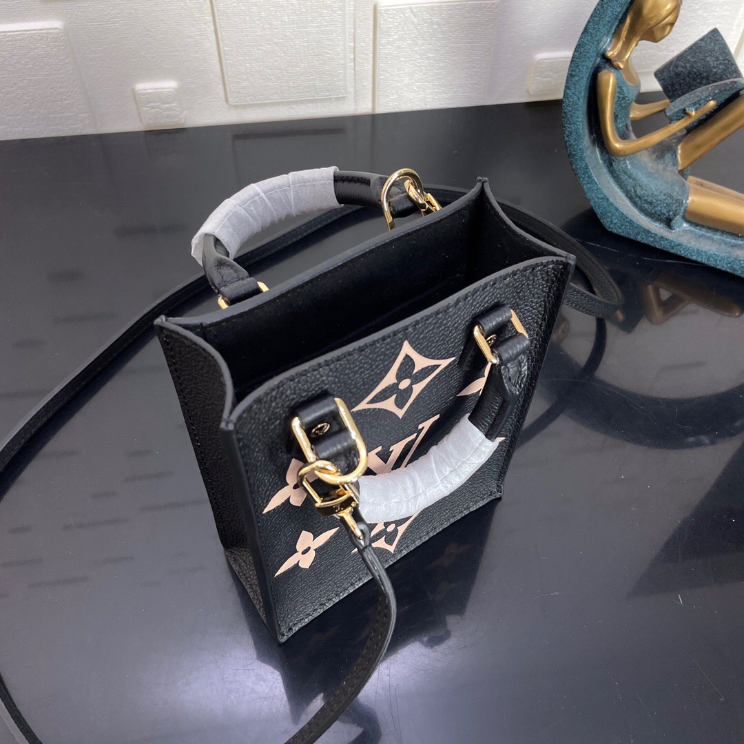 M57937  PETIT SAC PLAT, louIS VUITTON
