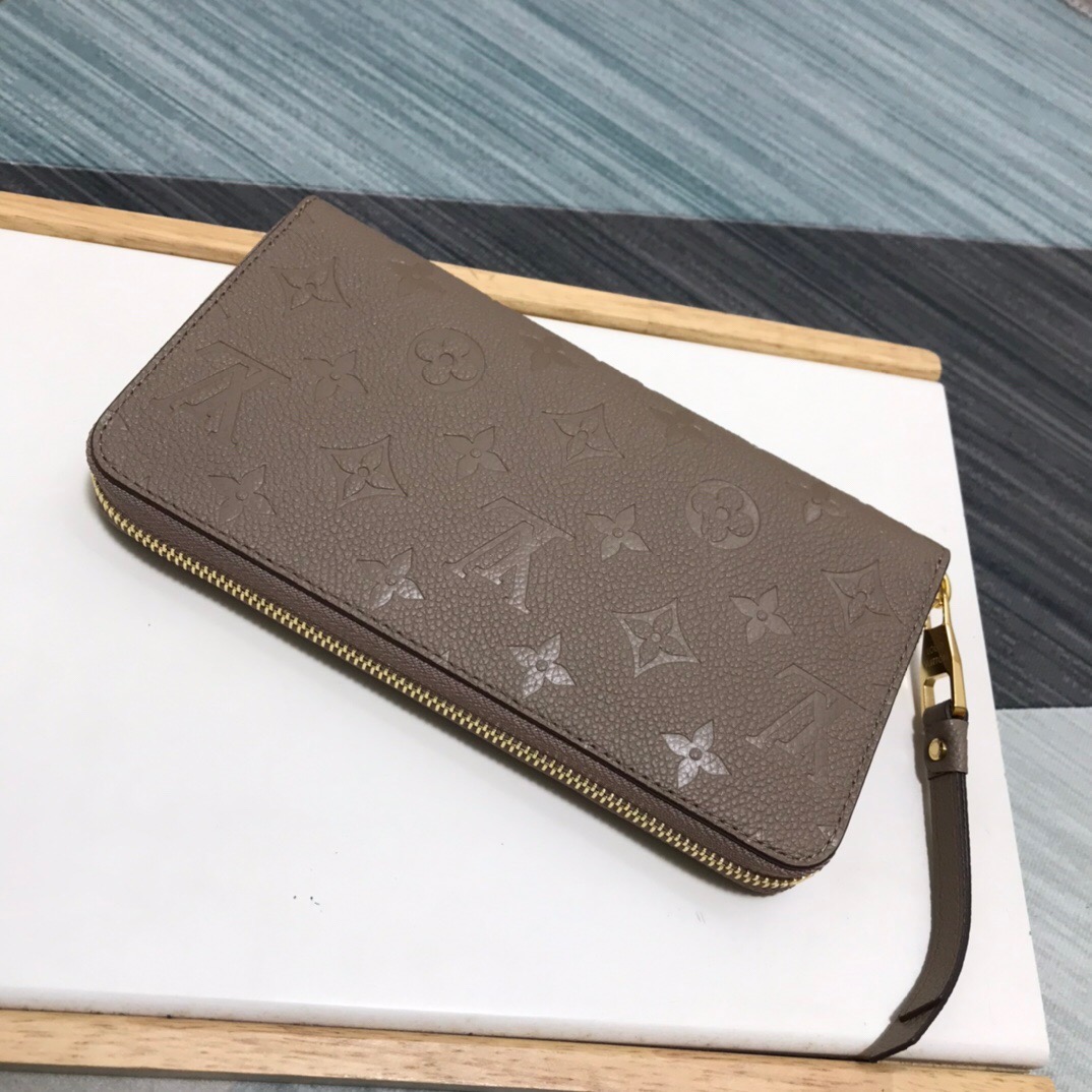 M69034 ZIPPY WALLET, Louis Vuitton LV Wallets