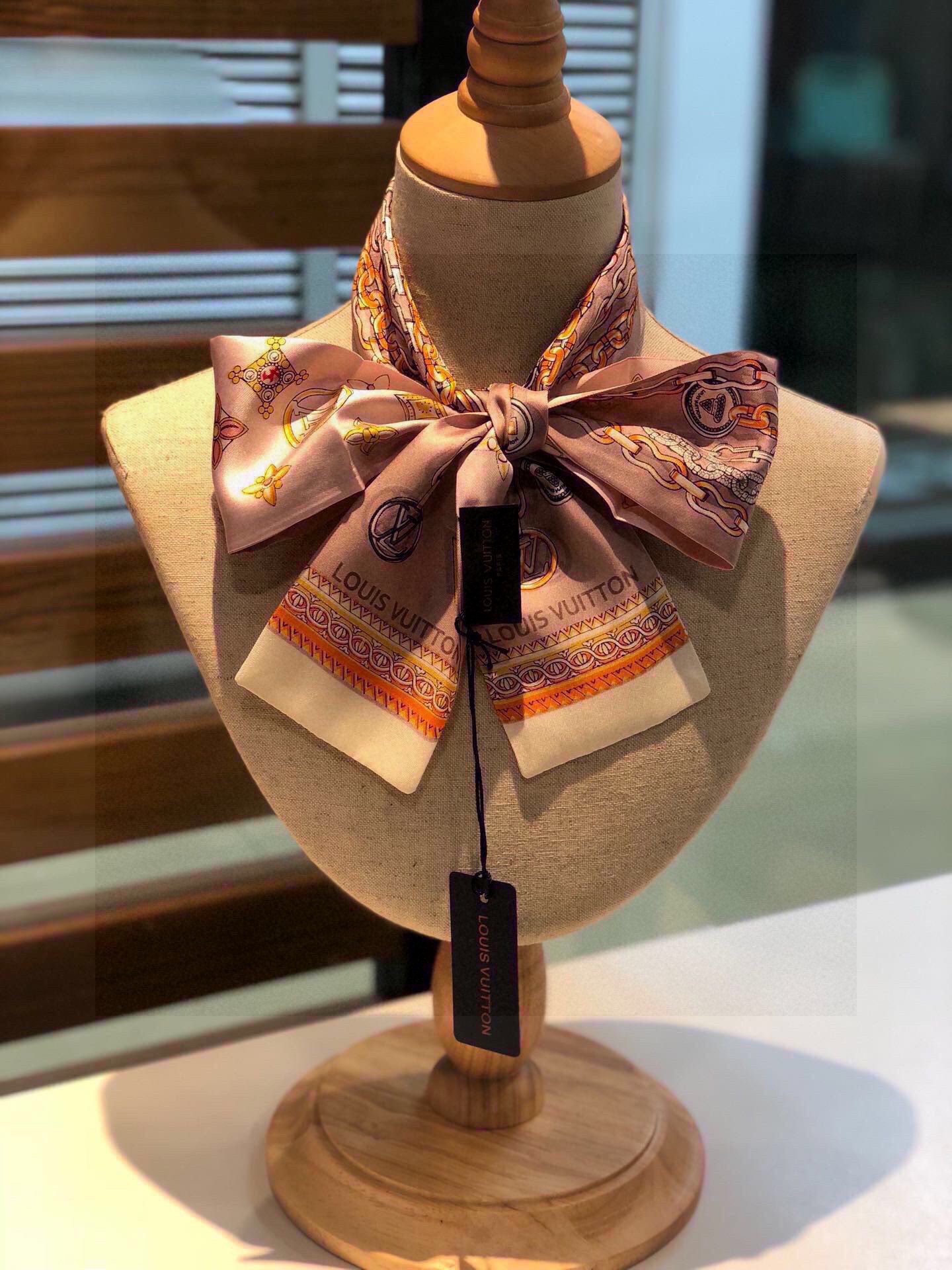 BANDEAU, Louis Vuitton lV