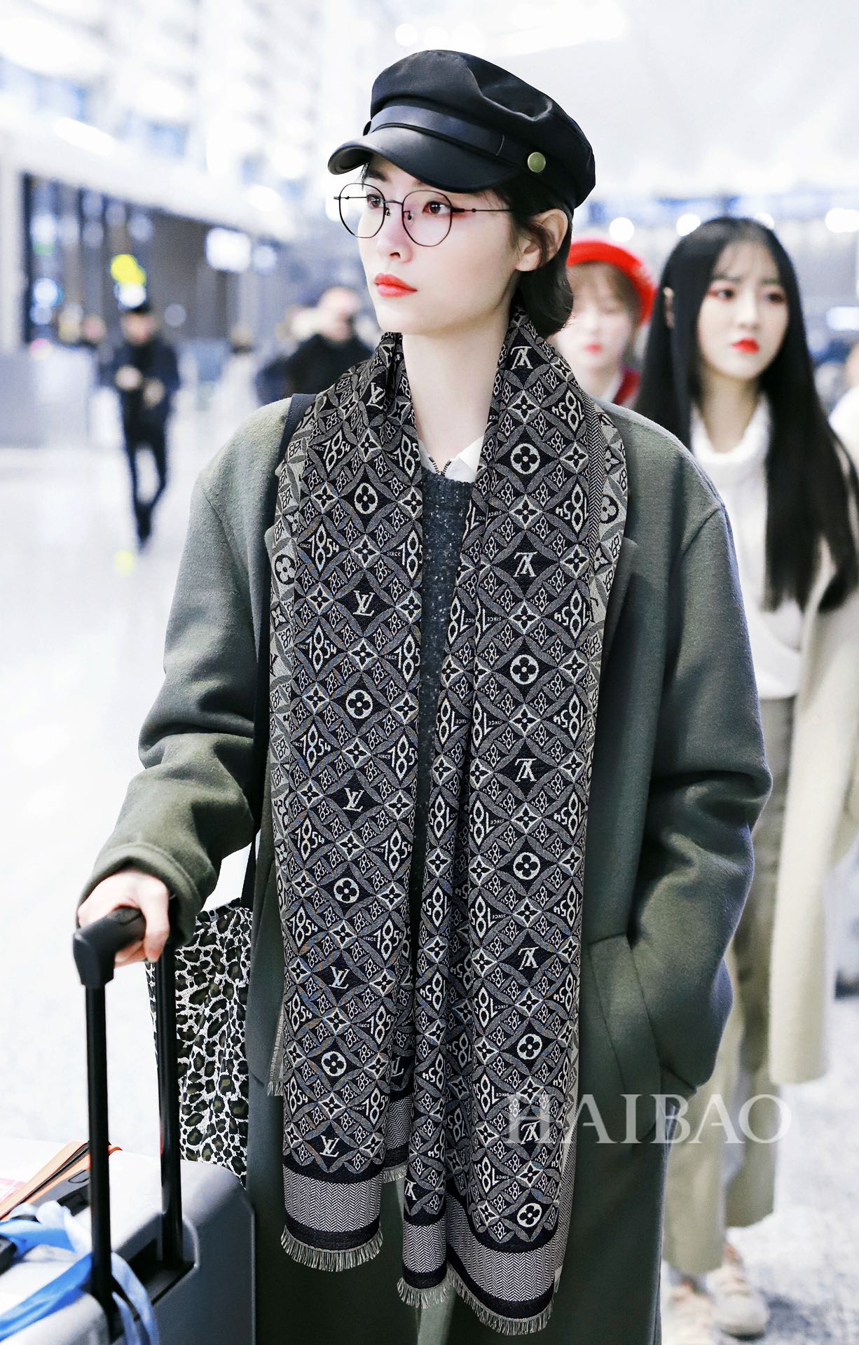 LOUIS VUITTON LV Scarf