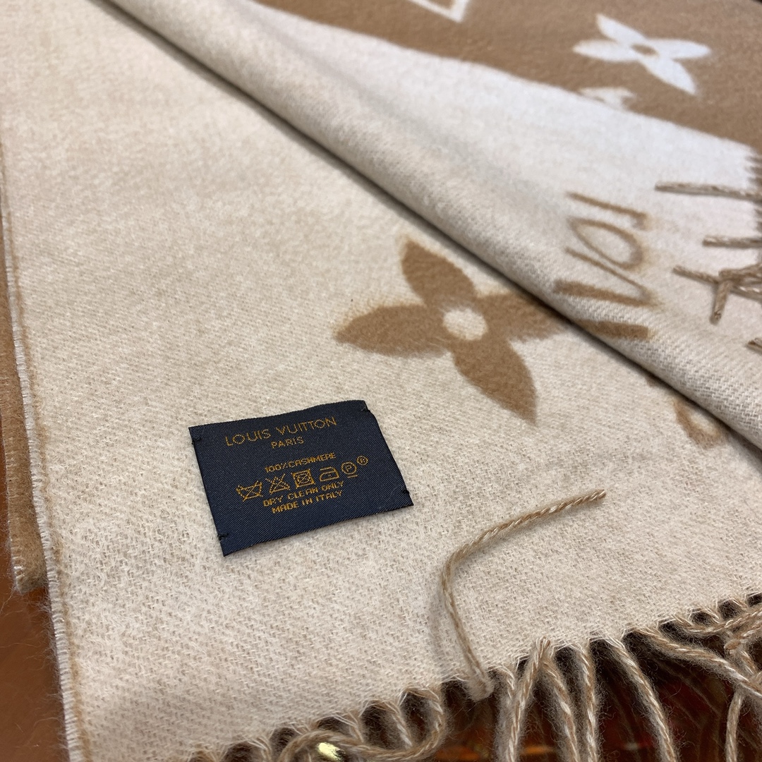 LOUIS VUITTON LV SCARF, REYKJAVIK GRADIENT SCARF