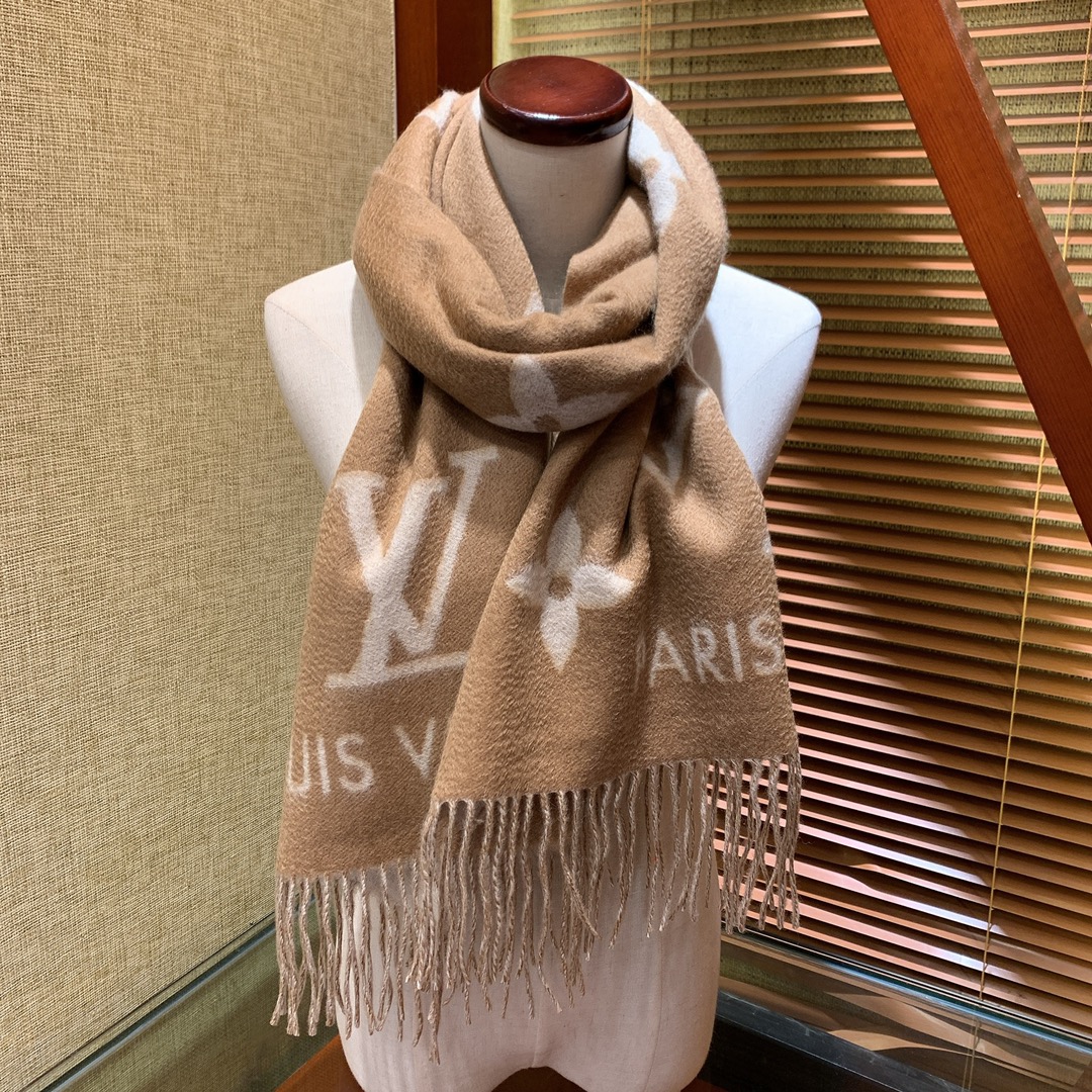 LOUIS VUITTON LV SCARF, REYKJAVIK GRADIENT SCARF