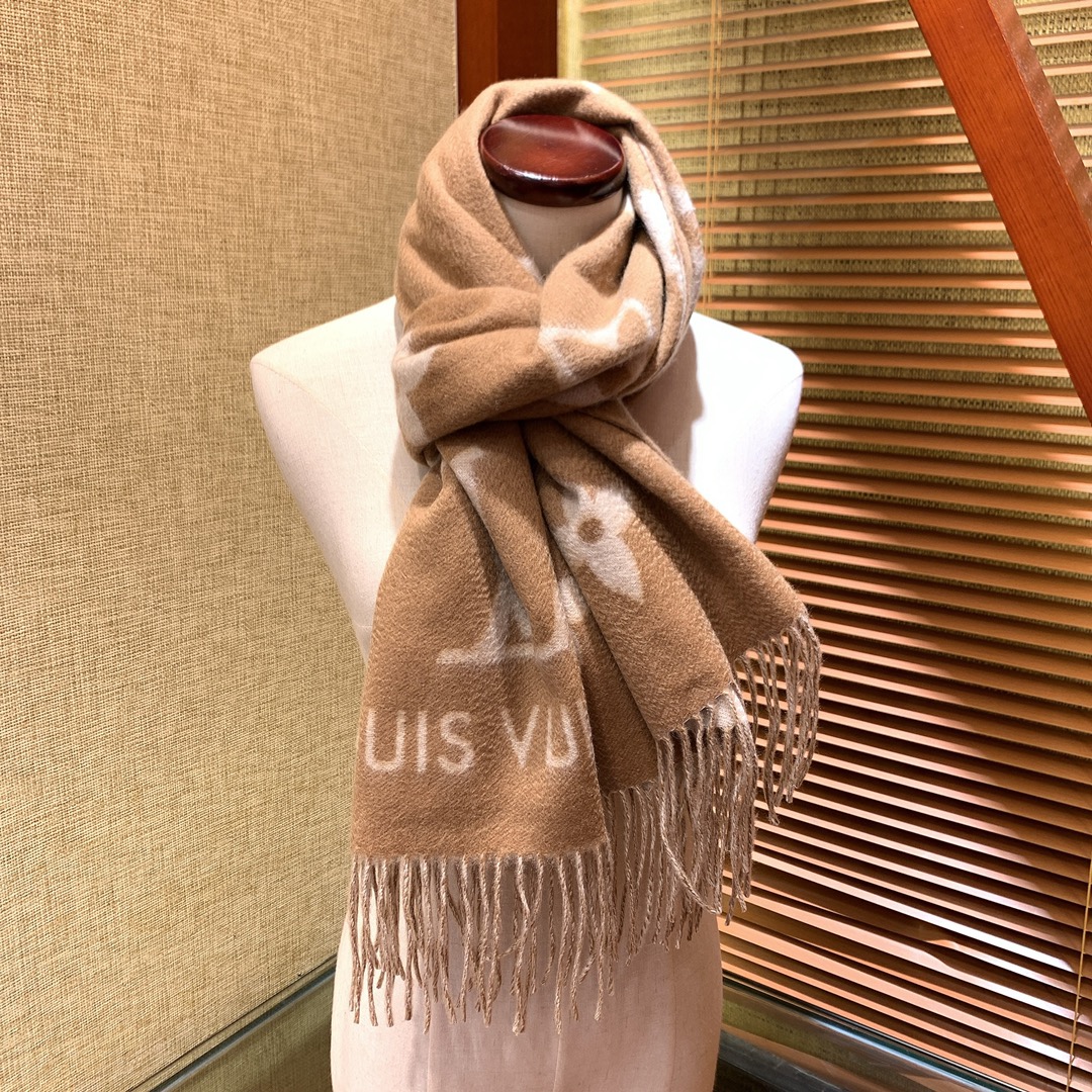 LOUIS VUITTON LV SCARF, REYKJAVIK GRADIENT SCARF