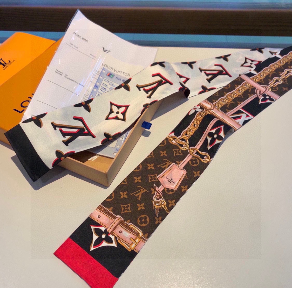 BANDEAU, Louis Vuitton lV