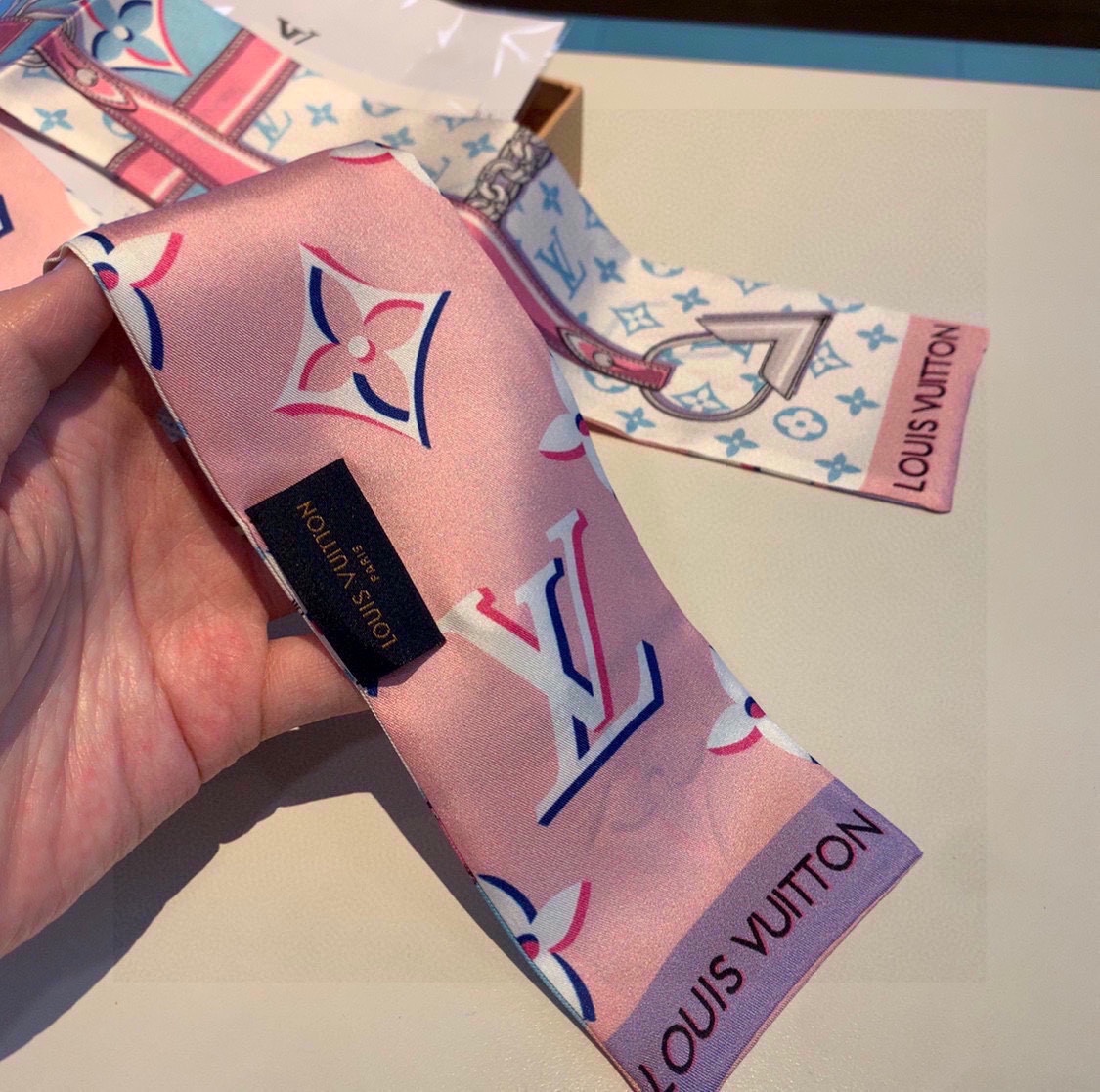 BANDEAU, Louis Vuitton lV
