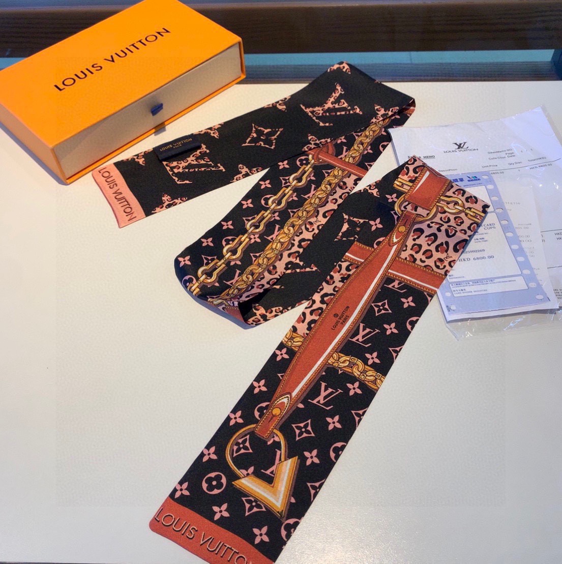 BANDEAU, Louis Vuitton lV