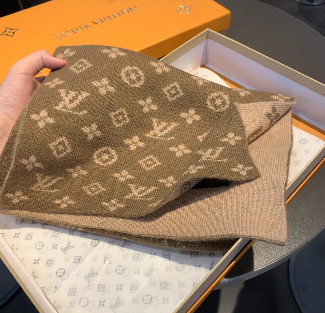 LOUIS VUITTON LV SCARF