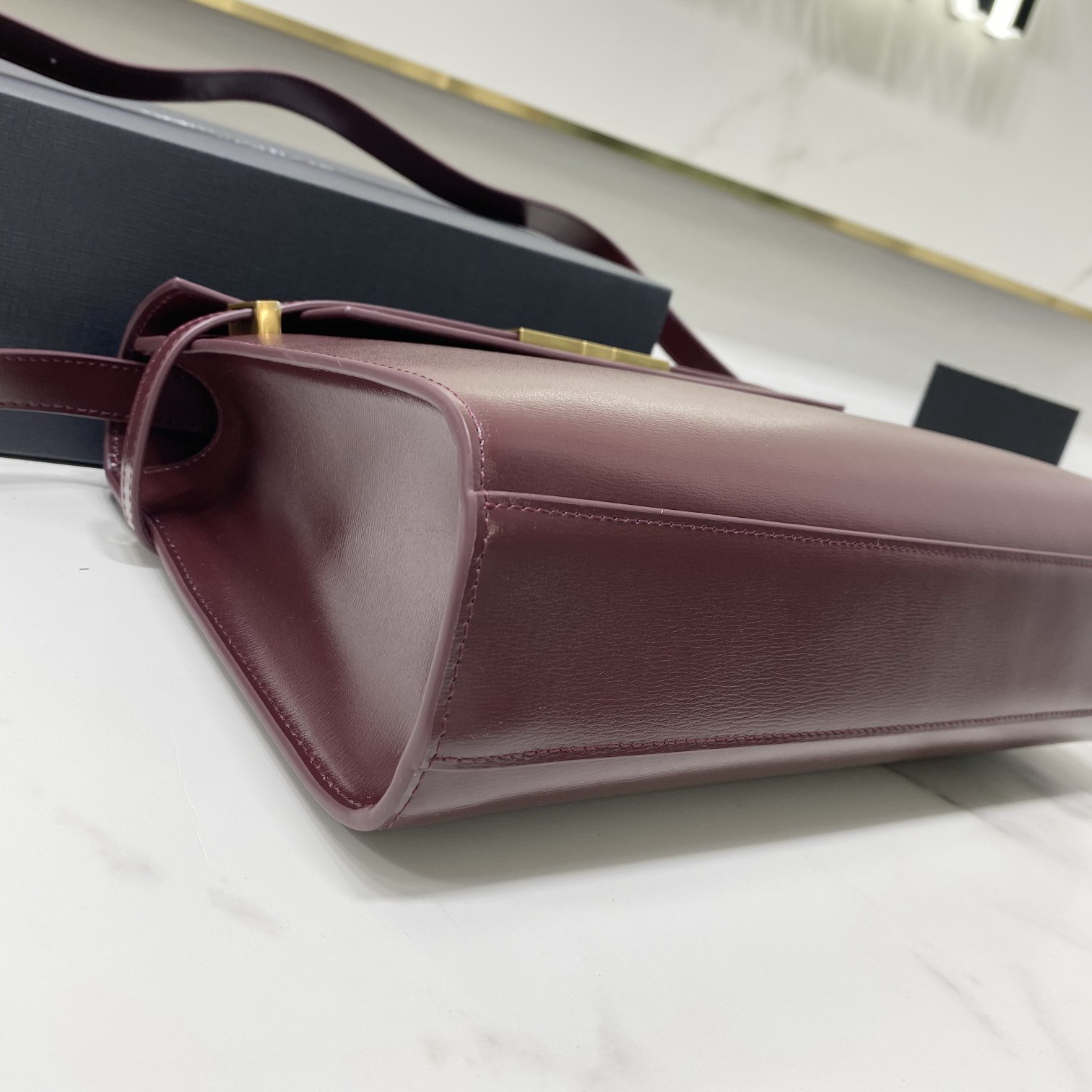 579271 MANHATTAN SHOULDER BAG IN BOX SAINT LAURENT LEATHER, Yves Saint Laurent YSL