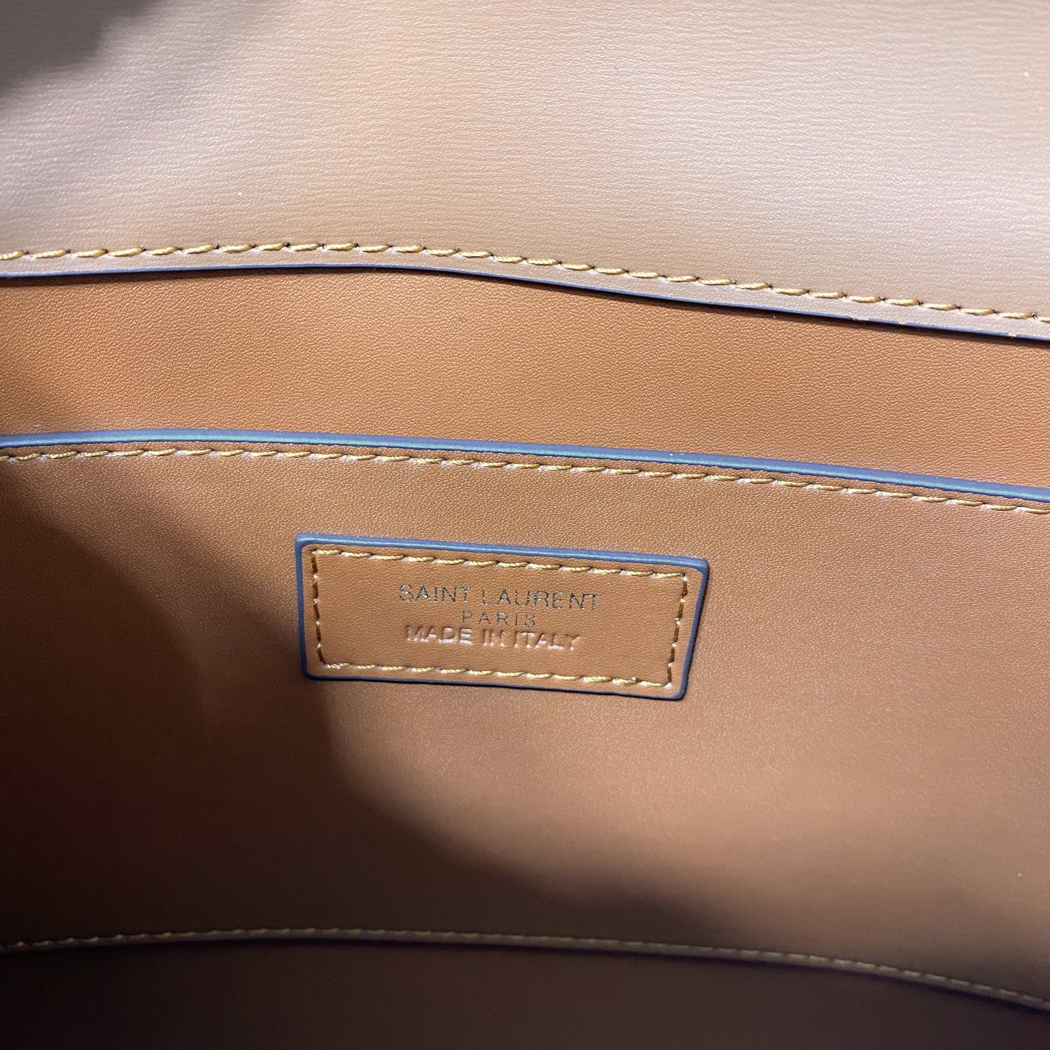 579271 MANHATTAN SHOULDER BAG IN BOX SAINT LAURENT LEATHER, Yves Saint Laurent YSL