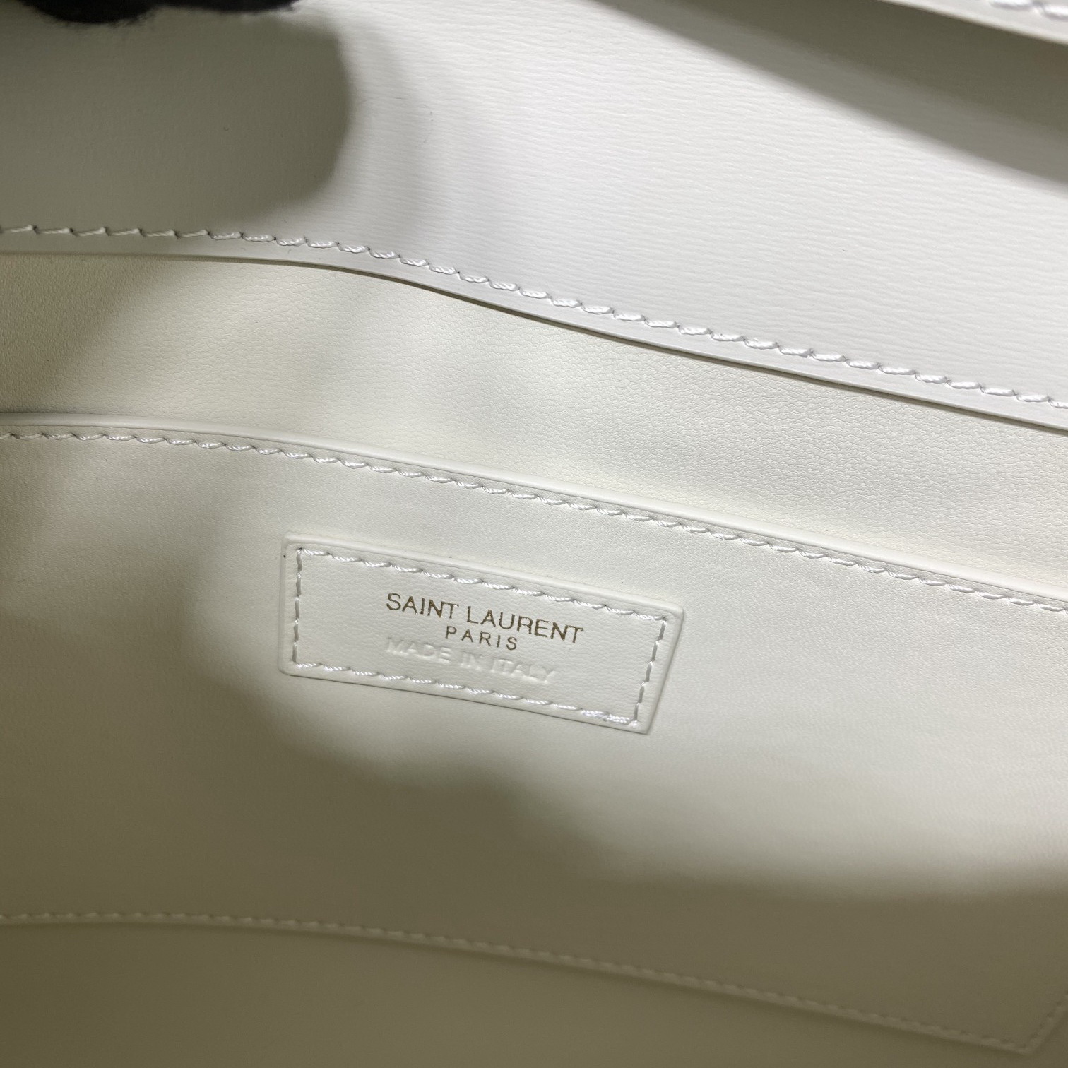 579271 MANHATTAN SHOULDER BAG IN BOX SAINT LAURENT LEATHER, Yves Saint Laurent YSL