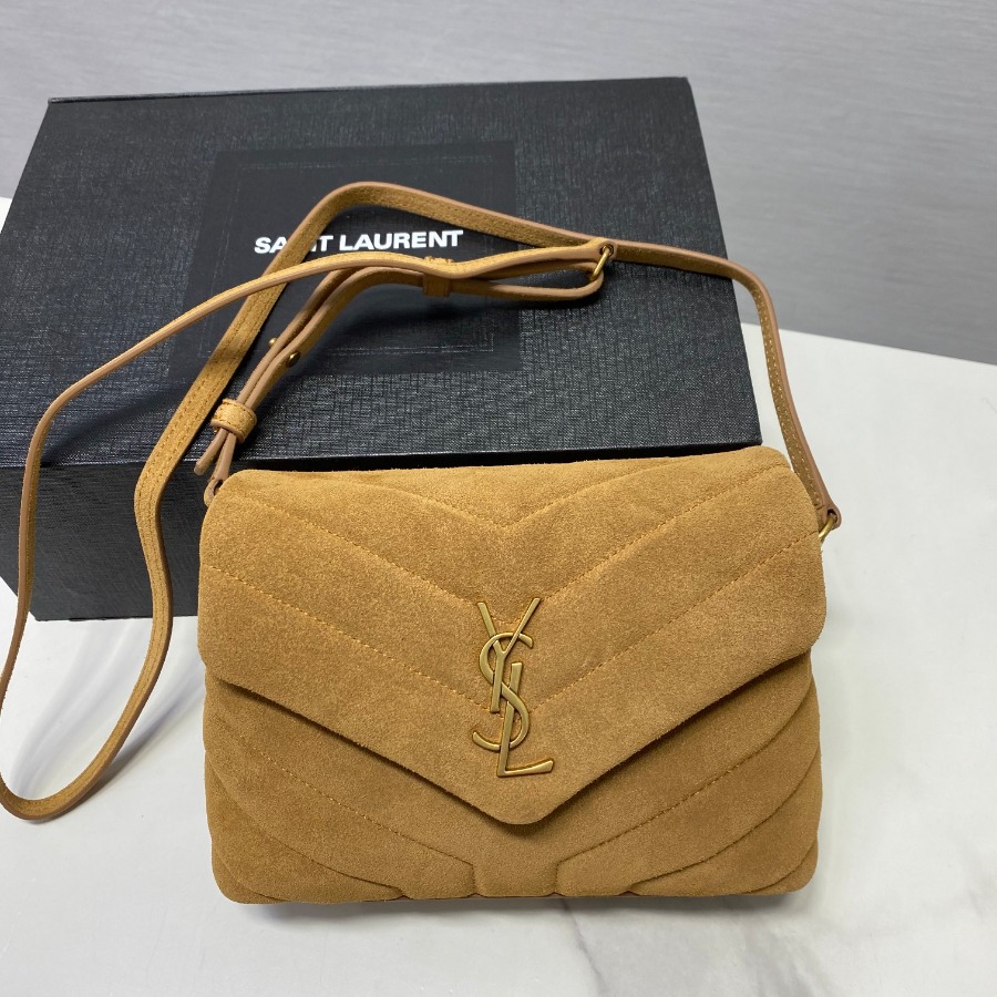574946 LOULOU TOY BAG IN MATELASSÉ "Y" LEATHER, MONOGRAM SAINT LAURENT BAG