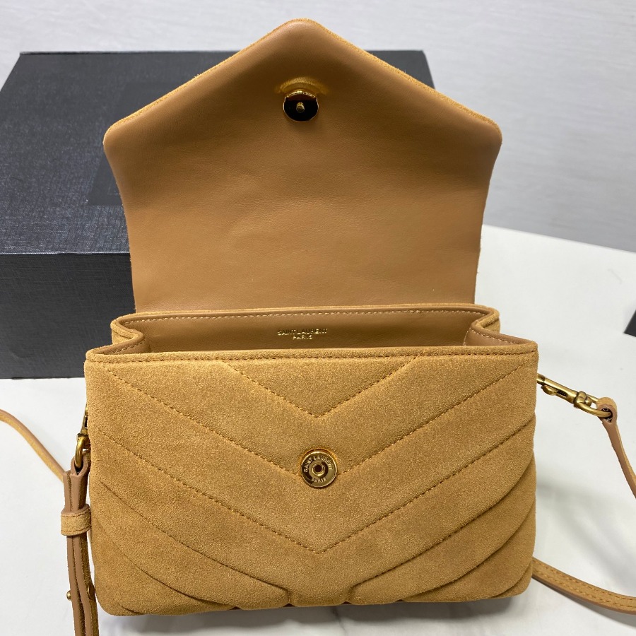 574946 LOULOU TOY BAG IN MATELASSÉ "Y" LEATHER, MONOGRAM SAINT LAURENT BAG