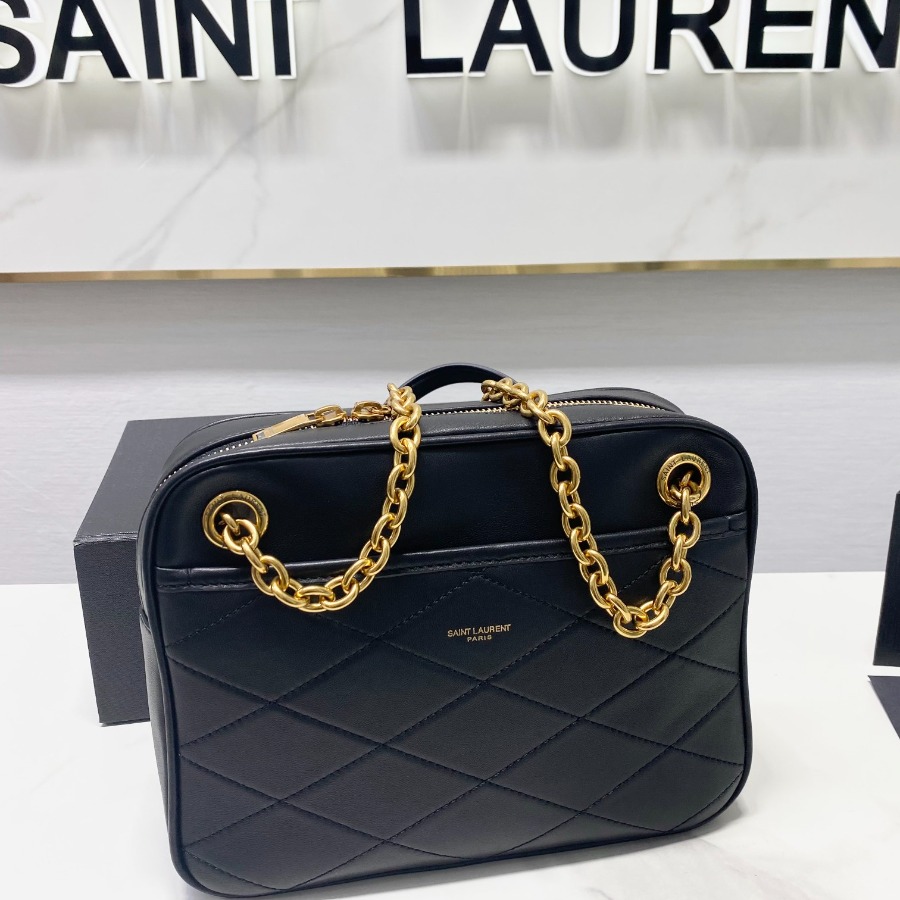 LE MAILLON SMALL CHAIN BAG IN QUILTED LAMBSKIN, YSL Saint Laurent
