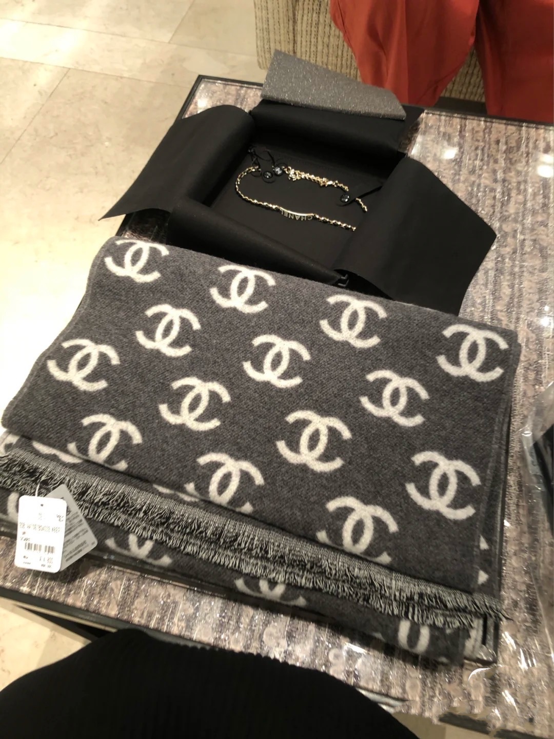 CHANEL SCARVES