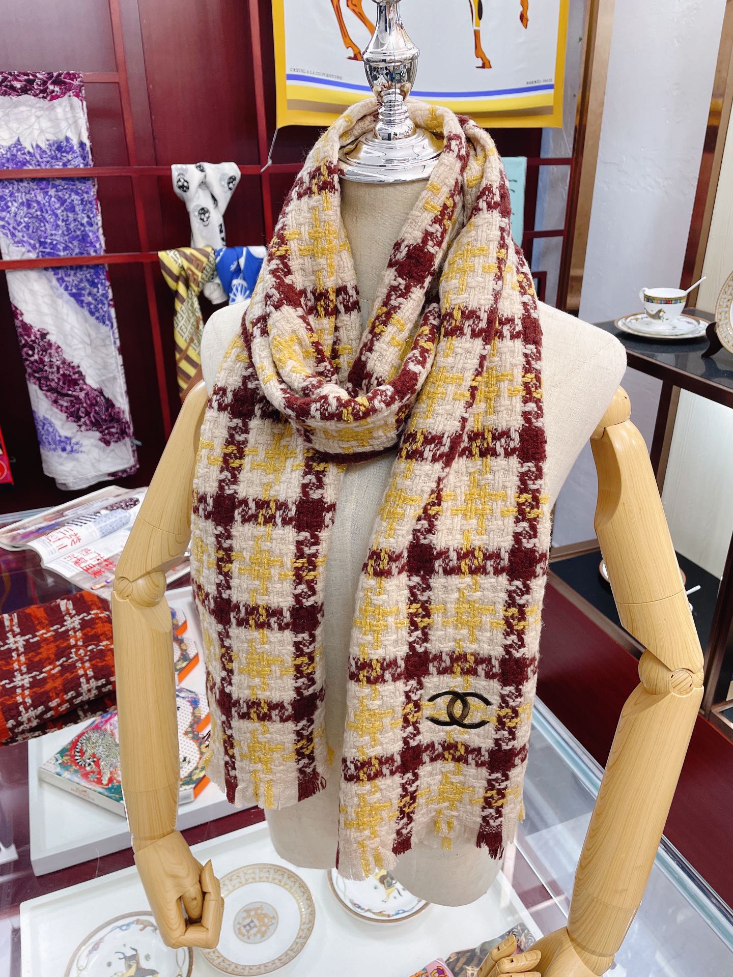 CHANEL SCARVES