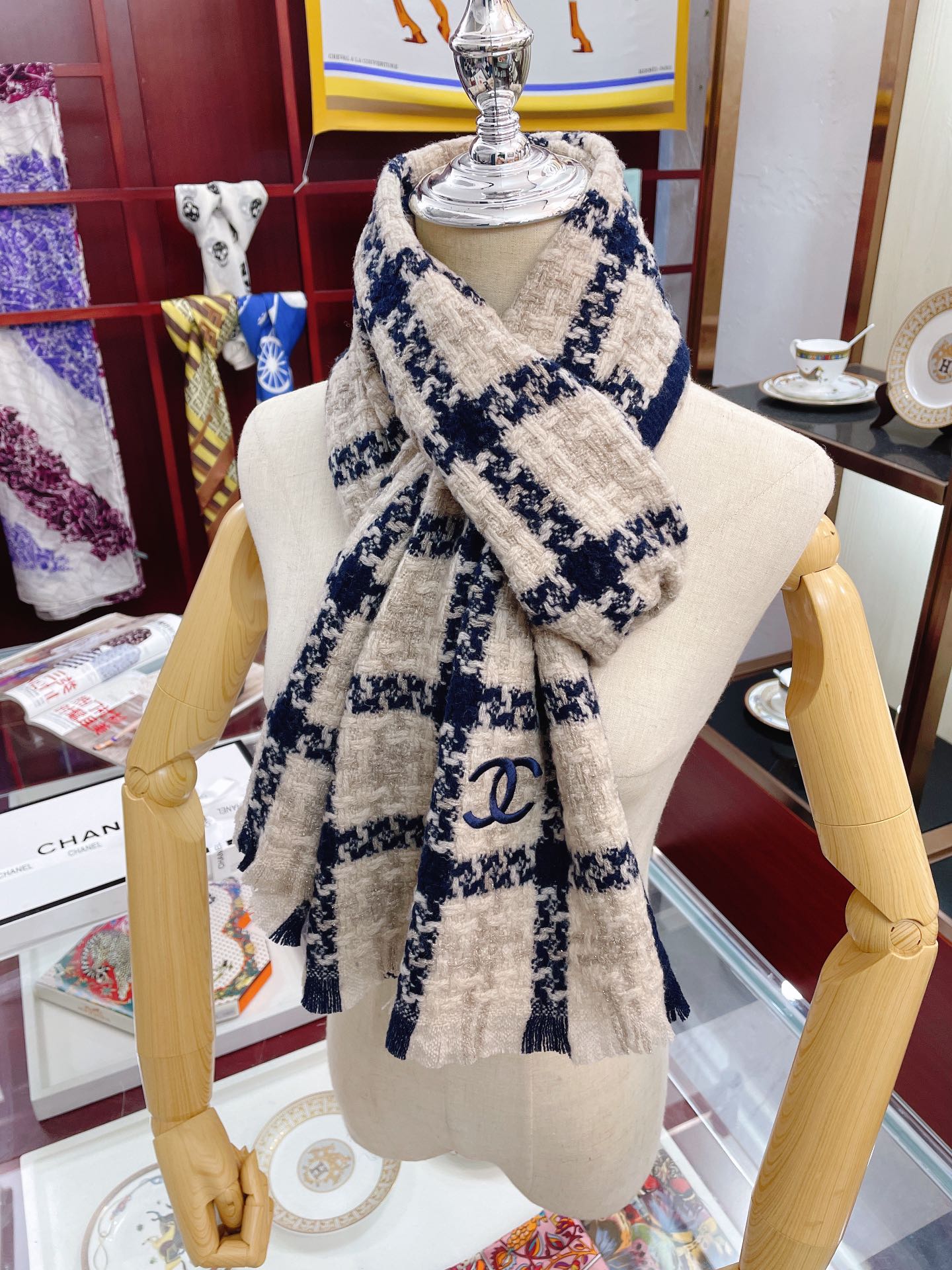 CHANEL SCARVES
