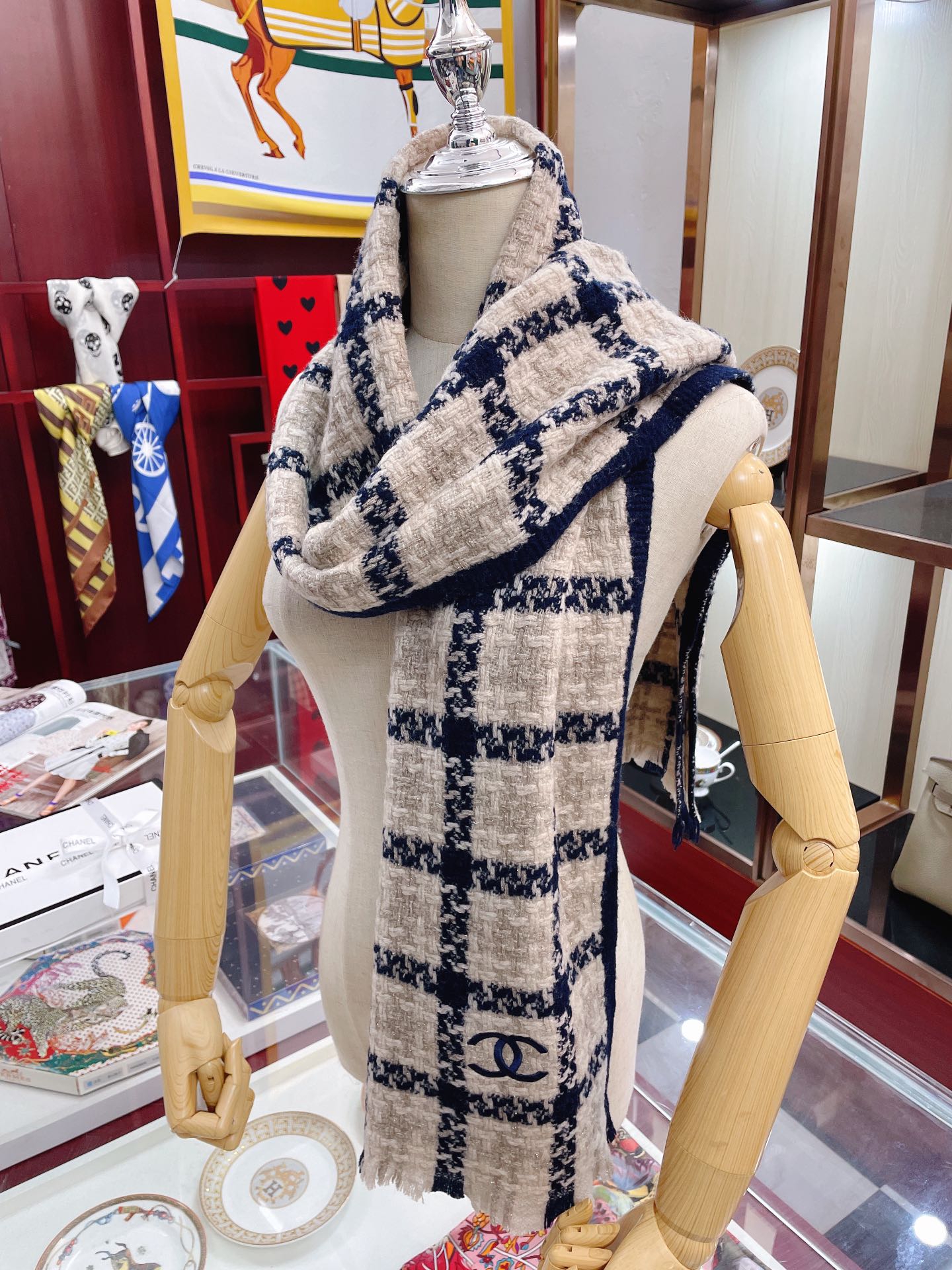 CHANEL SCARVES