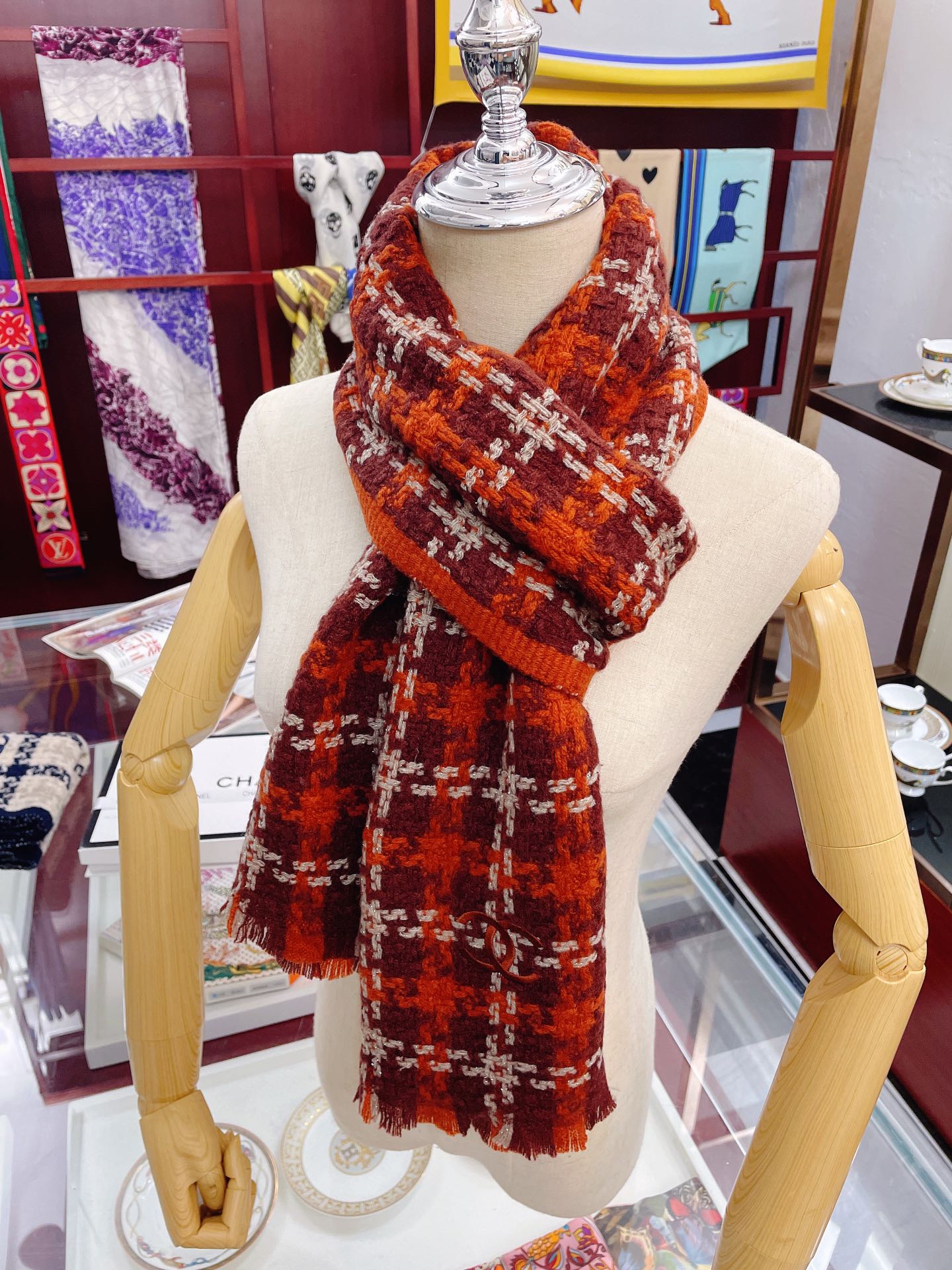 CHANEL SCARVES